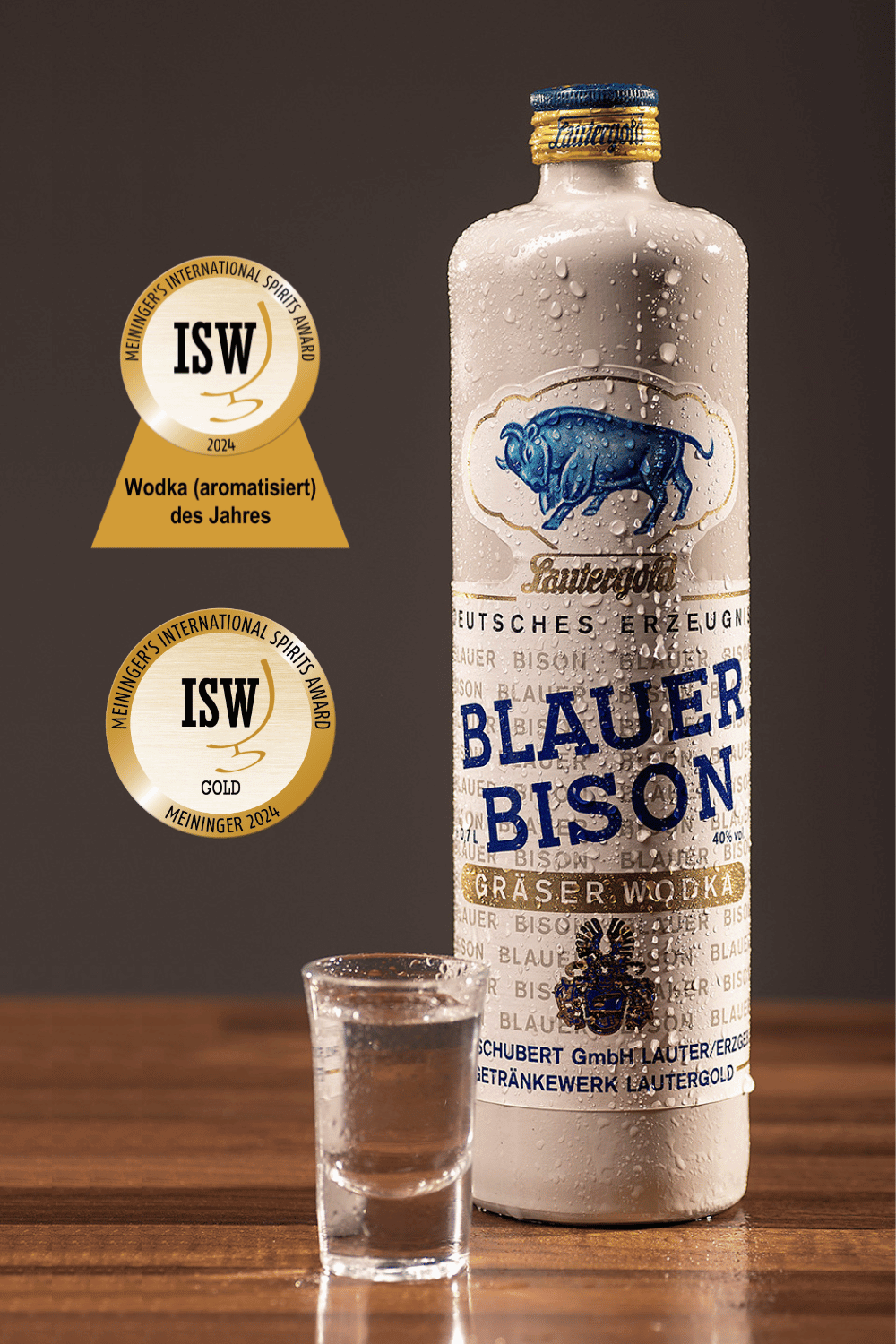 Blauer Bison Gräserwodka 40% vol. Bison Wodka mit Shot