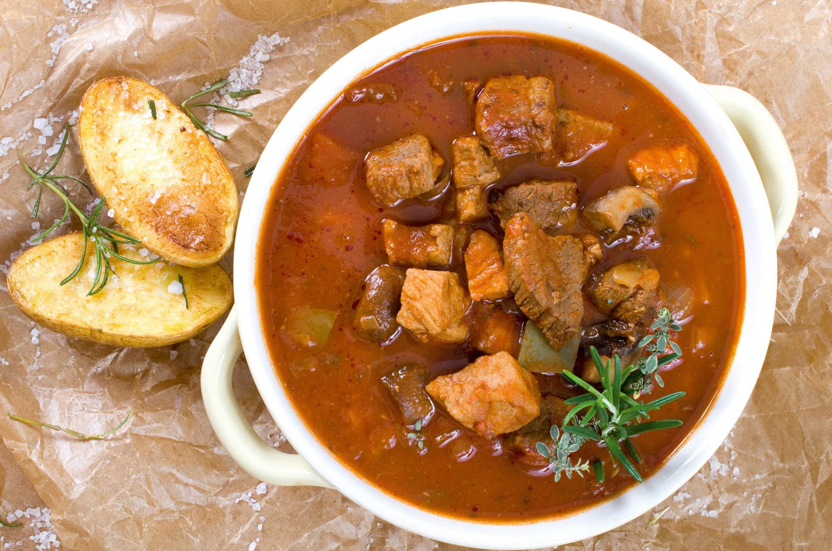Schweinegulasch